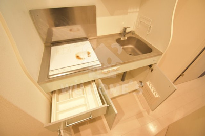 【その他】 | APRILE南森町 | コンパクトなキッチンで掃除もラクラク