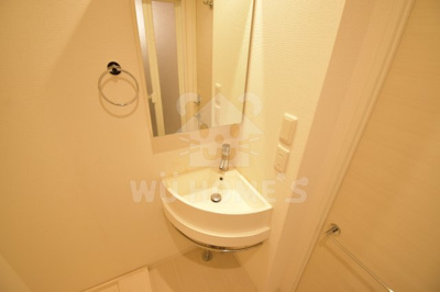 【洗面所】 | APRILE南森町 | 使いやすい独立洗面台です