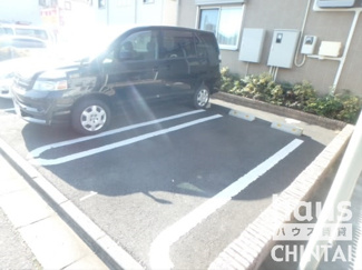 【駐車場】