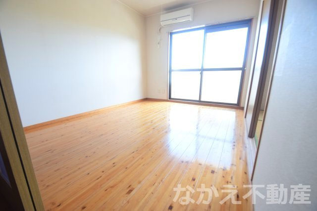 【寝室】 | 使い勝手のいい寝室です