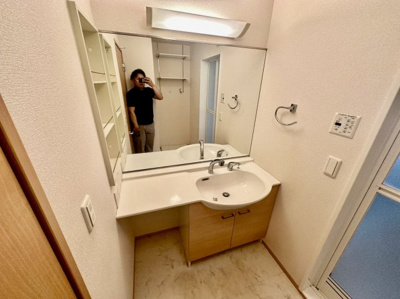 【独立洗面台】 | グランシャリオ天美