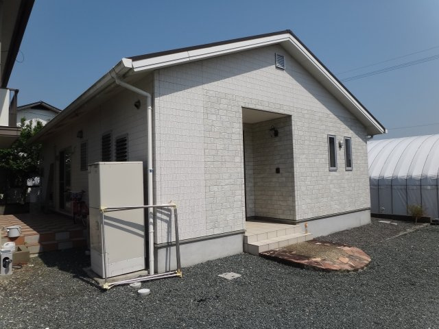 原水南方貸家の外観|落ち着いた雰囲気の外観です