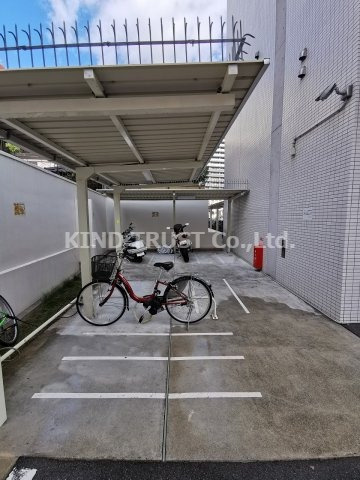 フレアコート梅田のその他共用部分|駐車場です