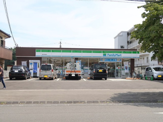 ファミリーマート 東所沢駅前店まで230ｍ