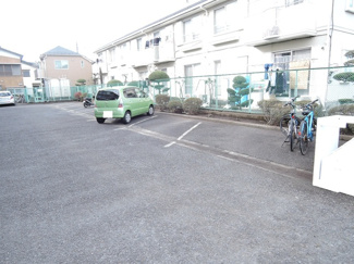 敷地内駐車場　要空確認