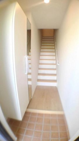 ＦＲＡＮＣ　ＦＲＡＮＣ椿Ｂの玄関|きれいな玄関です