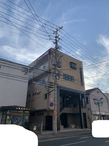アドバイスビル柳川の外観