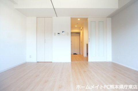 熊本市東区保田窪５丁目のアパートの居間・リビング