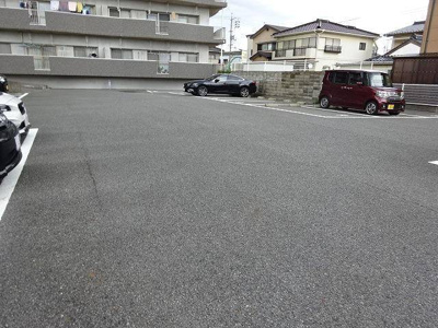 【駐車場】 | グレイスフォート岬 | 駐車場完備です