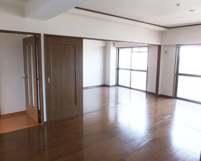 【居間・リビング】 | グレイスフォート岬 | ゆったり過ごせるリビングです