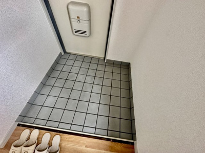 【玄関】 | シャトル・ヌーベル