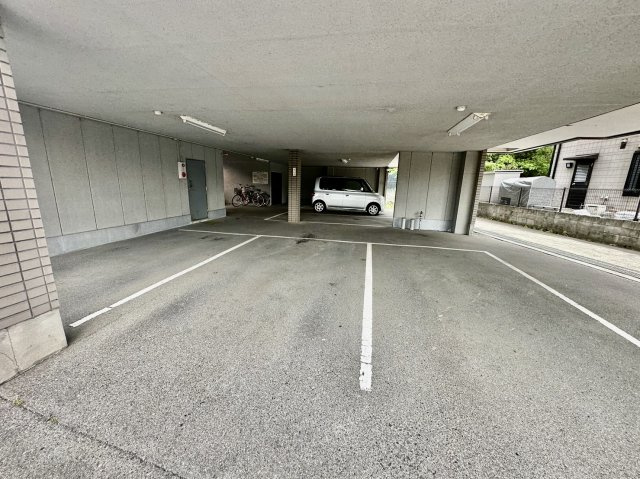 【駐車場】 | シャトル・ヌーベル