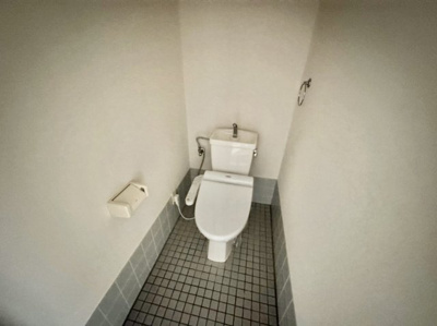 【トイレ】 | シャトル・ヌーベル