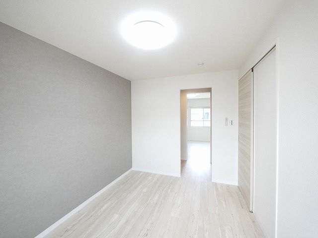 アメニティフォレストＣの洋室|広々とした洋室です