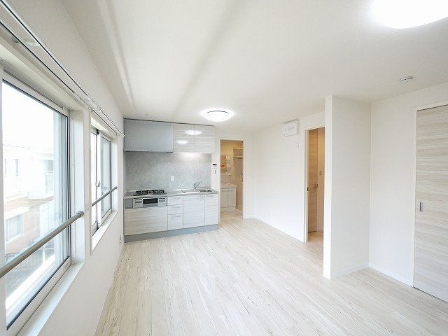 アメニティフォレストＣの居間・リビング|ゆったり過ごせる居間です