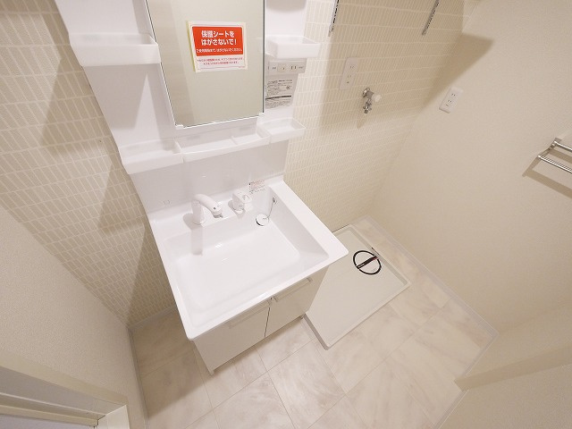 アメニティフォレストＣの独立洗面台|独立洗面台、朝の身支度には欠かせません