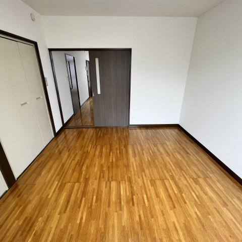 グランファミール鹿島の居間・リビング