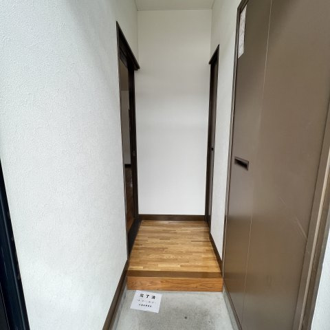 グランファミール鹿島の玄関