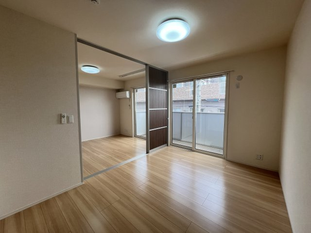 フローラBの子供部屋|南洋室６帖