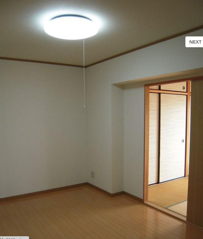 シャンティの寝室|使い勝手のいい寝室です