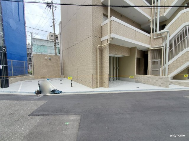 レオンコンフォート十三 仲介手数料無料の駐車場