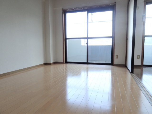 マリンマツヤマの内装