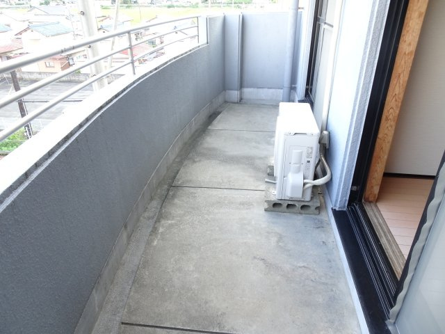 マリンマツヤマのバルコニー