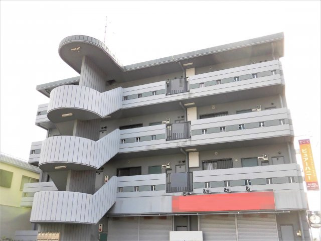 マリンマツヤマの外観