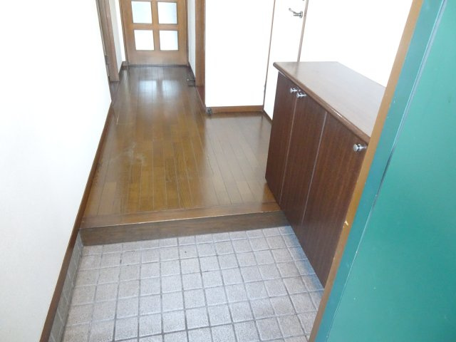 マリンマツヤマの玄関