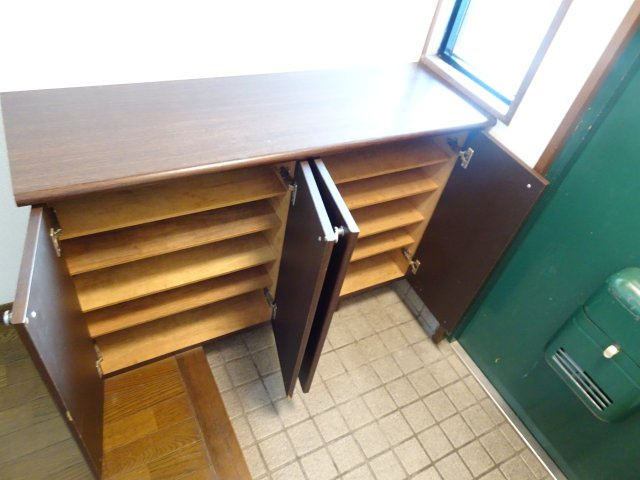 マリンマツヤマの玄関