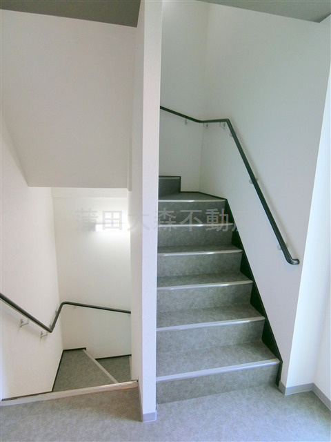 ホワイト・ルミエのその他共用部分|階段