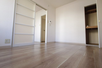 【洋室】 | ボナール高塚台Ｄ | 反転タイプ