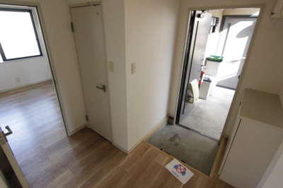 【玄関】 | ボナール高塚台Ｄ | 反転タイプ