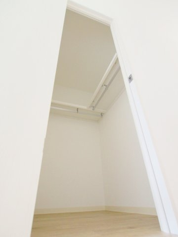 エタニティ八幡の収納