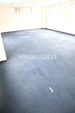 五番丁ビル3F東の洋室