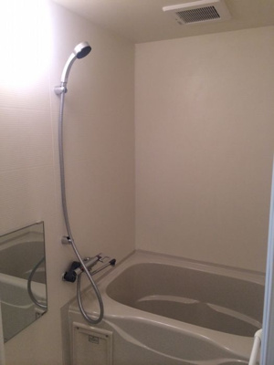 【浴室】 | ラファセアリービオ博多 | 別号室の写真になります。現況優先。