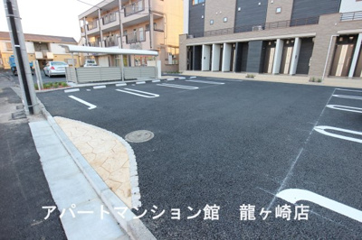 【駐車場】 | リーフレットⅡ