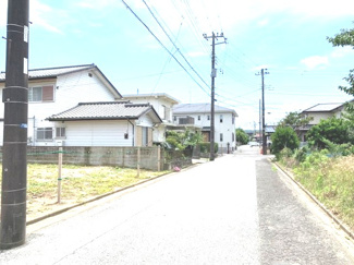 【前面道路含む現地写真】 | 交通量が少ないので安心です