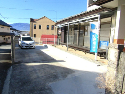 【駐車場】 | 再生住宅　甲斐市下今井 | 駐車場です
