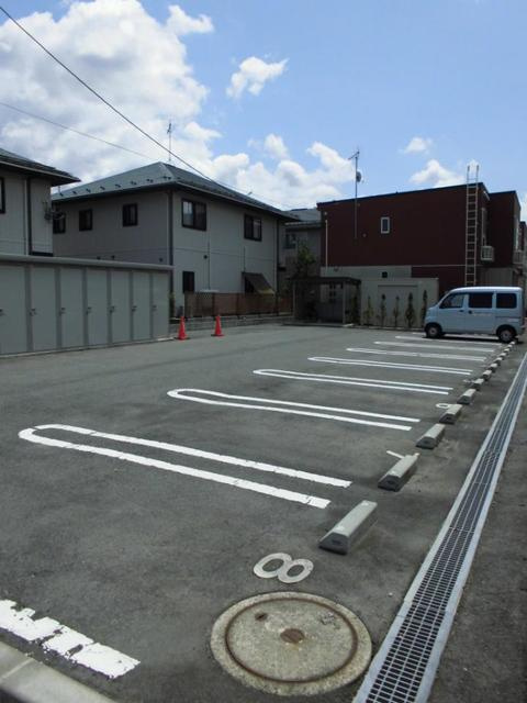 クラール高堂の駐車場|駐車場