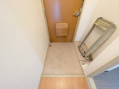 【玄関】 | 新栄プロパティー峰塚