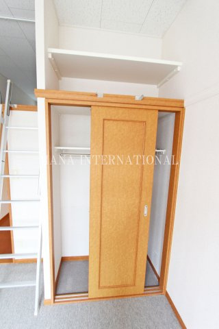 レオパレスモモナの収納