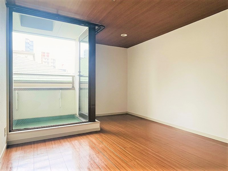 サニーテラスの居間・リビング