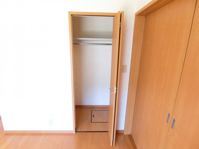 リビングタウン狭山池E棟の設備