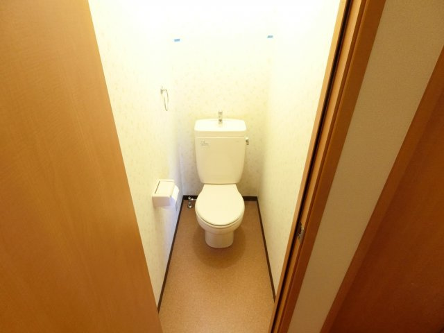 リビングタウン狭山池E棟のトイレ