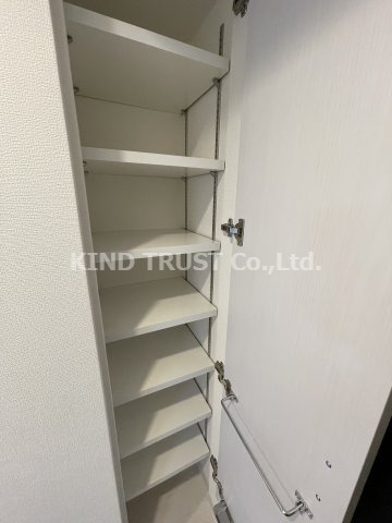 エスリード南森町ラグシスの玄関|落ち着いた玄関です