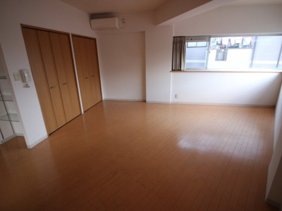 【居間・リビング】 | ラ・メゾン甲耀   