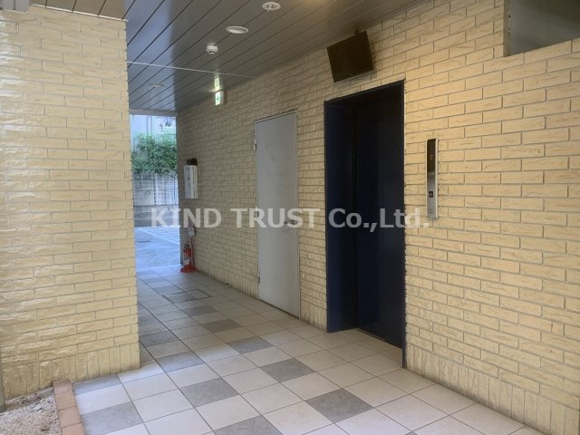 インベスト北梅田のロビー|毎日通るロビーはこのようになっています