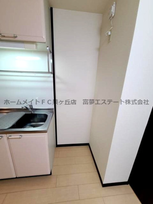 【キッチン】 | フジパレス浜寺サウスⅡ番館 | 冷蔵庫スペース