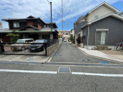 【前面道路含む現地写真】 | 旭小・平成21年建築・土地34.6坪・泉大津市東雲町 | 前面道路含む現地写真です